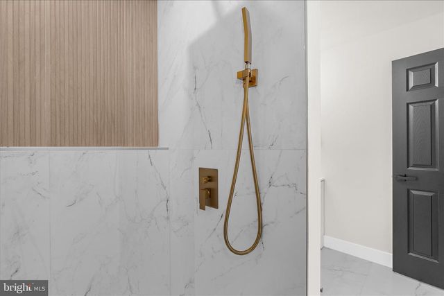 8209 OLD HAGERSTOWN RD, Middletown, MD 21769