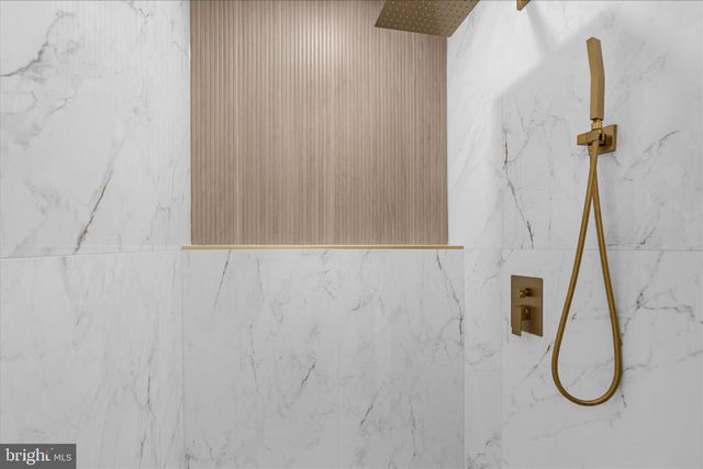 8209 OLD HAGERSTOWN RD, Middletown, MD 21769