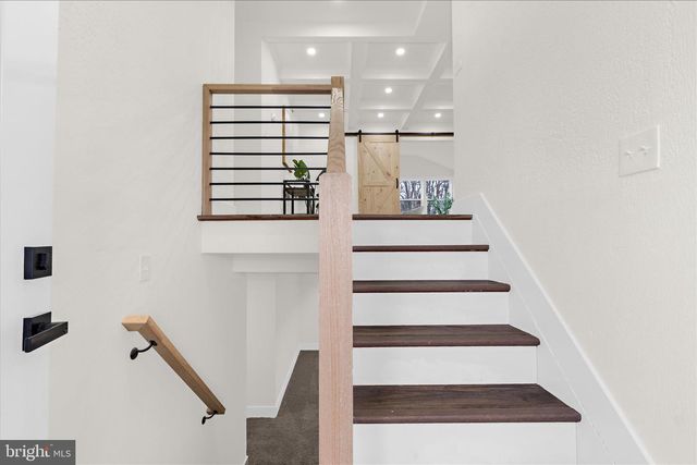 8209 OLD HAGERSTOWN RD, Middletown, MD 21769