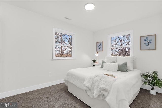 8209 OLD HAGERSTOWN RD, Middletown, MD 21769