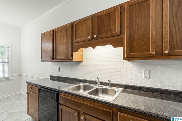 501 HILLSBORO LANE, Helena, AL 35080
