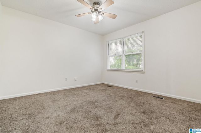 501 HILLSBORO LANE, Helena, AL 35080