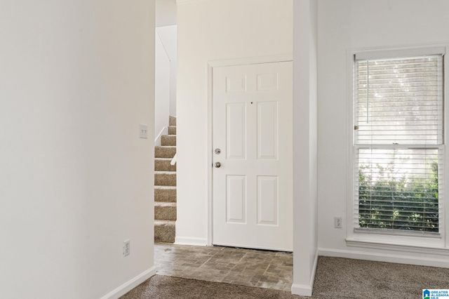 501 HILLSBORO LANE, Helena, AL 35080