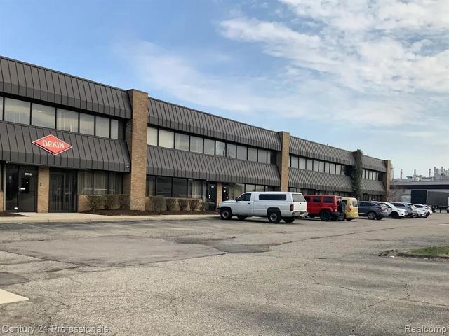 3757 Commerce Court, Wayne, MI 48184