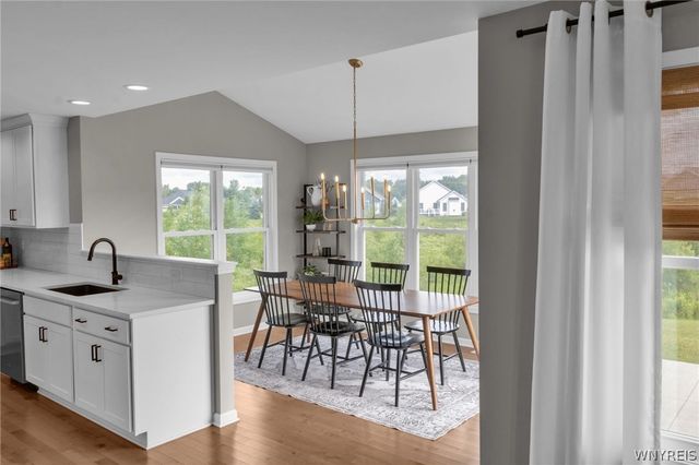 138 Avian Way, Lancaster, NY 14086