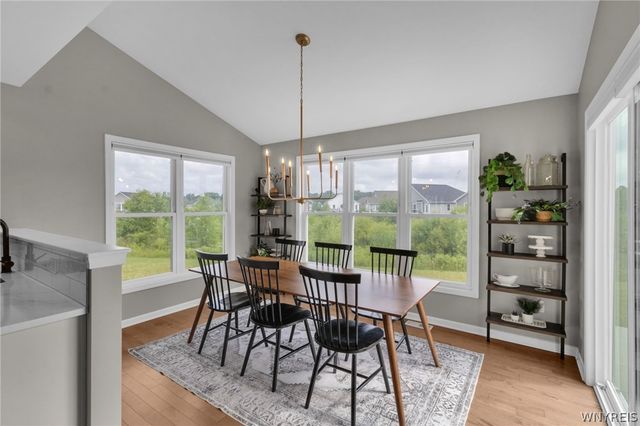 138 Avian Way, Lancaster, NY 14086