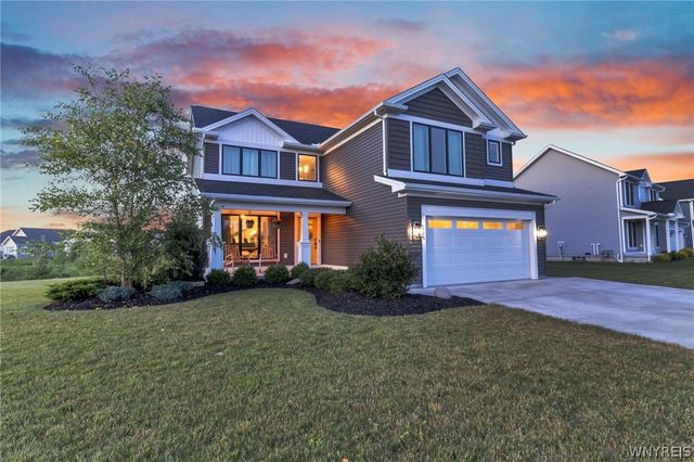 138 Avian Way, Lancaster, NY 14086