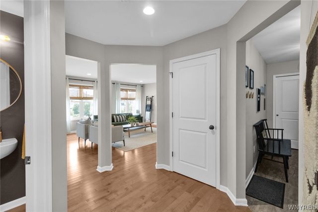 138 Avian Way, Lancaster, NY 14086