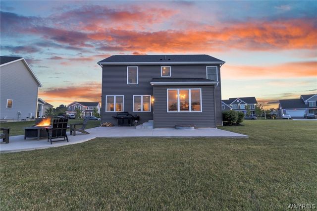 138 Avian Way, Lancaster, NY 14086