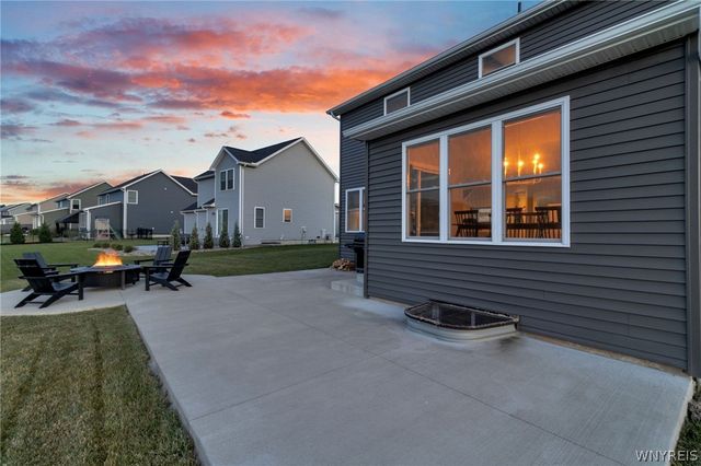 138 Avian Way, Lancaster, NY 14086