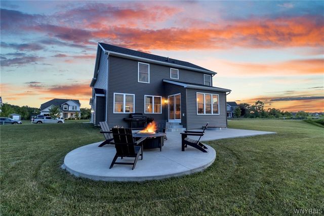 138 Avian Way, Lancaster, NY 14086