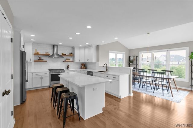 138 Avian Way, Lancaster, NY 14086