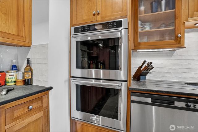 12944 SE Ridgecrest Road, Happy Valley, OR 97086