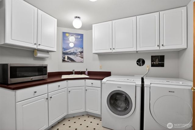 12944 SE Ridgecrest Road, Happy Valley, OR 97086