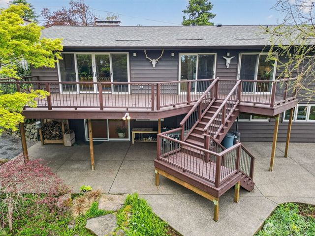 12944 SE Ridgecrest Road, Happy Valley, OR 97086