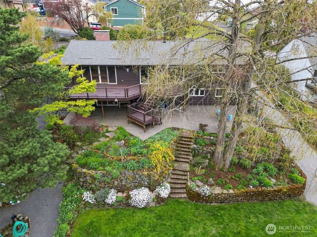 12944 SE Ridgecrest Road, Happy Valley, OR 97086