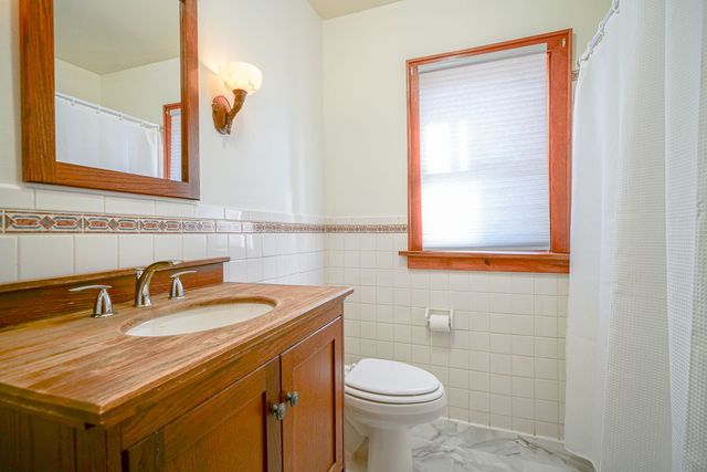 2019 15th Avenue, Rockford, IL 61104