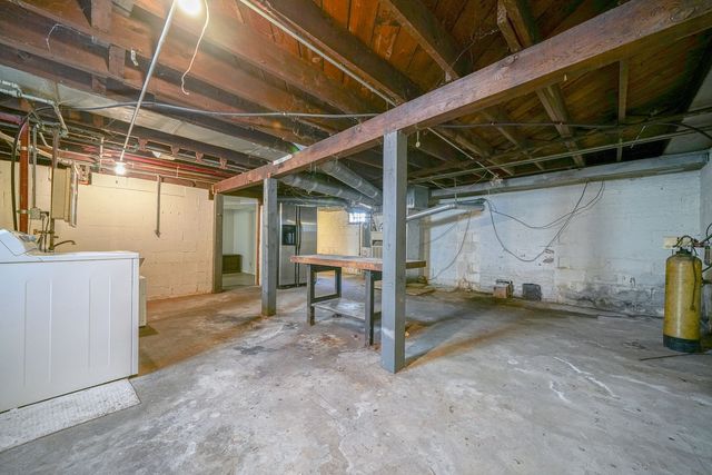 2019 15th Avenue, Rockford, IL 61104