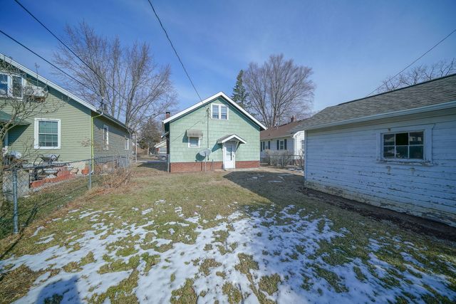 2019 15th Avenue, Rockford, IL 61104