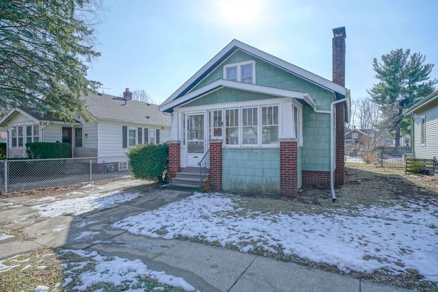 2019 15th Avenue, Rockford, IL 61104