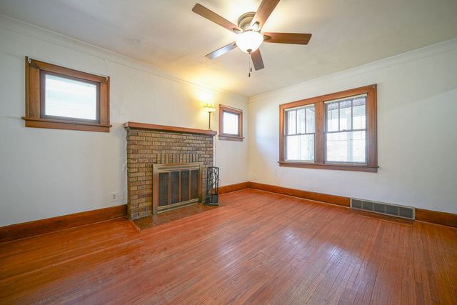 2019 15th Avenue, Rockford, IL 61104