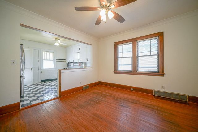 2019 15th Avenue, Rockford, IL 61104