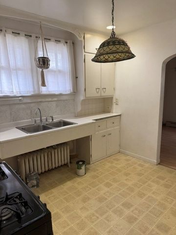 126 Peale Street, Joliet, IL 60433