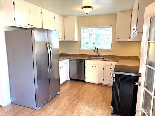 8312 Windmill Farms Dr, Cotati, CA 94931