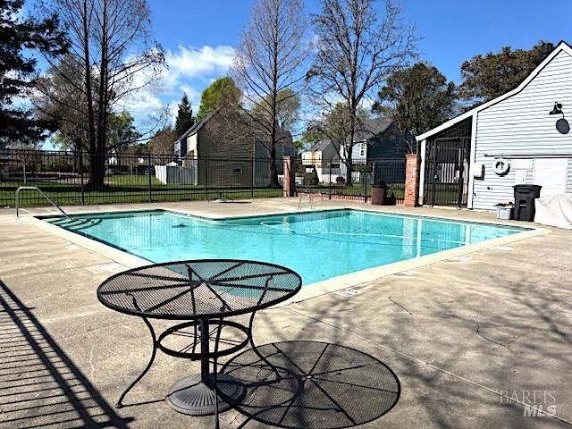 8312 Windmill Farms Dr, Cotati, CA 94931