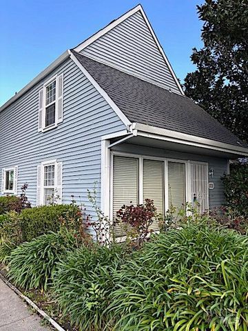 8312 Windmill Farms Dr, Cotati, CA 94931