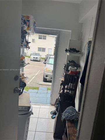 55 NW 204th St 1, Miami Gardens, FL 33169