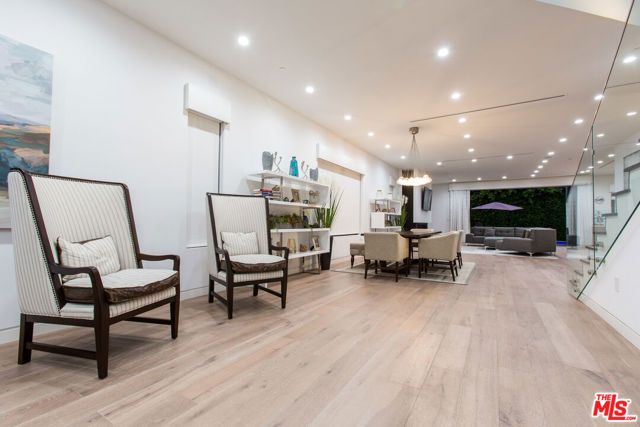736 N CURSON Avenue, Los Angeles, CA 90046
