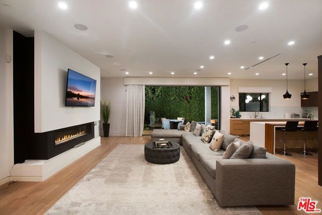736 N CURSON Avenue, Los Angeles, CA 90046