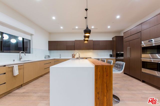736 N CURSON Avenue, Los Angeles, CA 90046