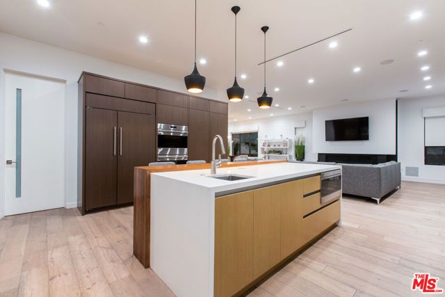 736 N CURSON Avenue, Los Angeles, CA 90046