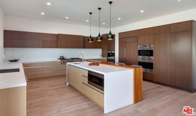 736 N CURSON Avenue, Los Angeles, CA 90046