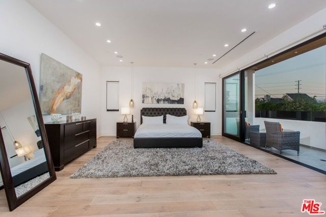 736 N CURSON Avenue, Los Angeles, CA 90046