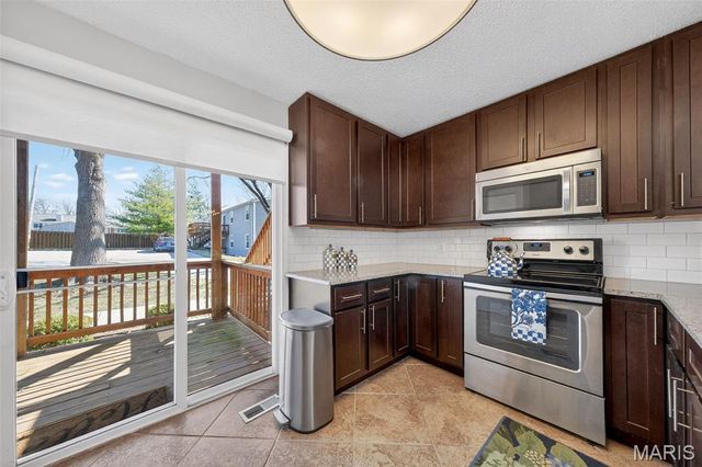 1446 High School Drive, Brentwood, MO 63144