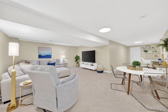1446 High School Drive, Brentwood, MO 63144