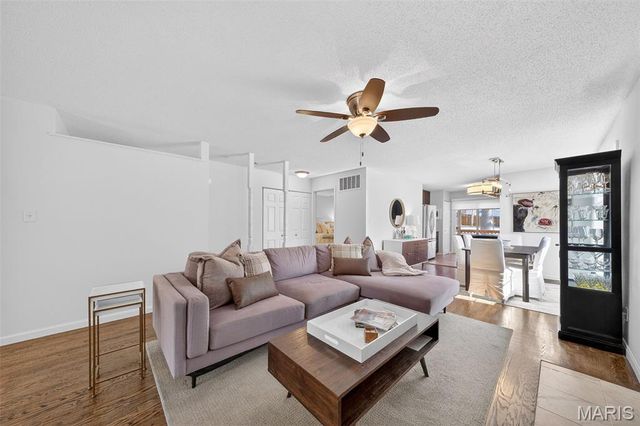 1446 High School Drive, Brentwood, MO 63144