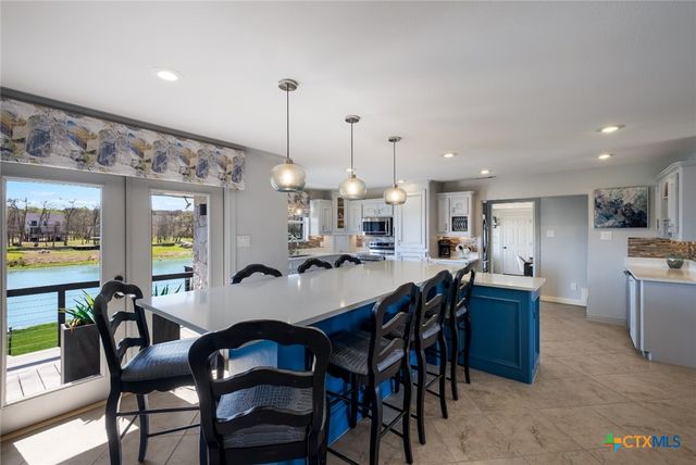 174 Lakeside Drive, Seguin, TX 78155