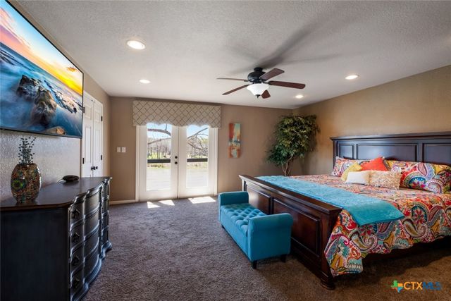 174 Lakeside Drive, Seguin, TX 78155