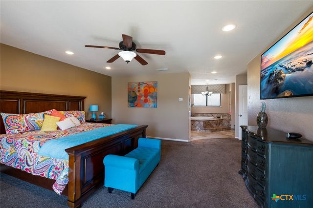 174 Lakeside Drive, Seguin, TX 78155