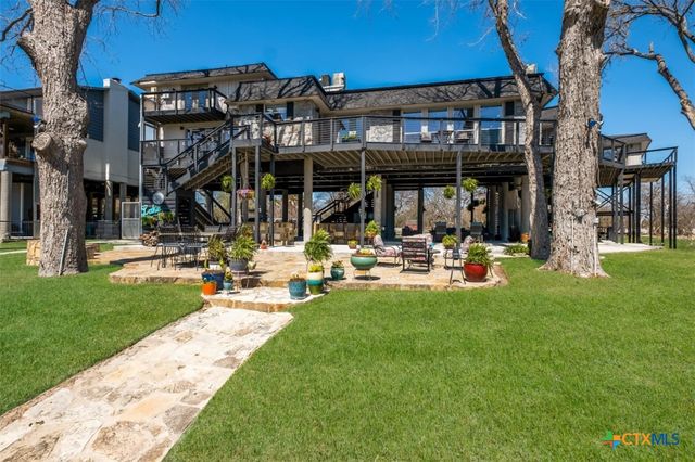174 Lakeside Drive, Seguin, TX 78155