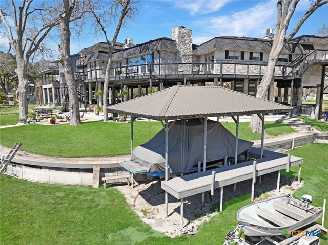 174 Lakeside Drive, Seguin, TX 78155