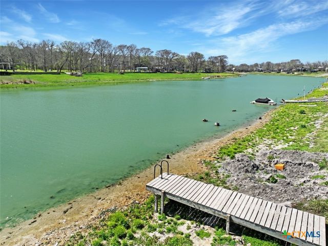 174 Lakeside Drive, Seguin, TX 78155