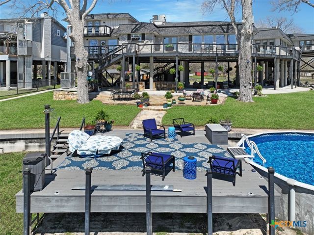 174 Lakeside Drive, Seguin, TX 78155