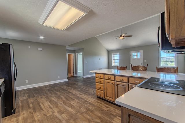 4197 OLD STAGE RD, Adamsville, TN 38310