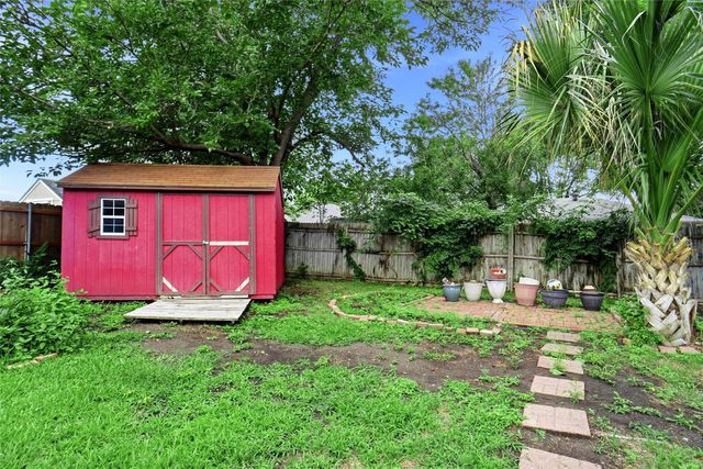 540 Clover Drive, Saginaw, TX 76179