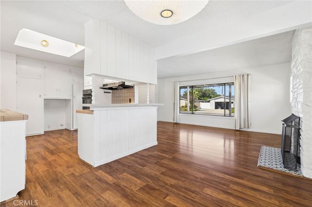1371 Shannon, Costa Mesa, CA 92626